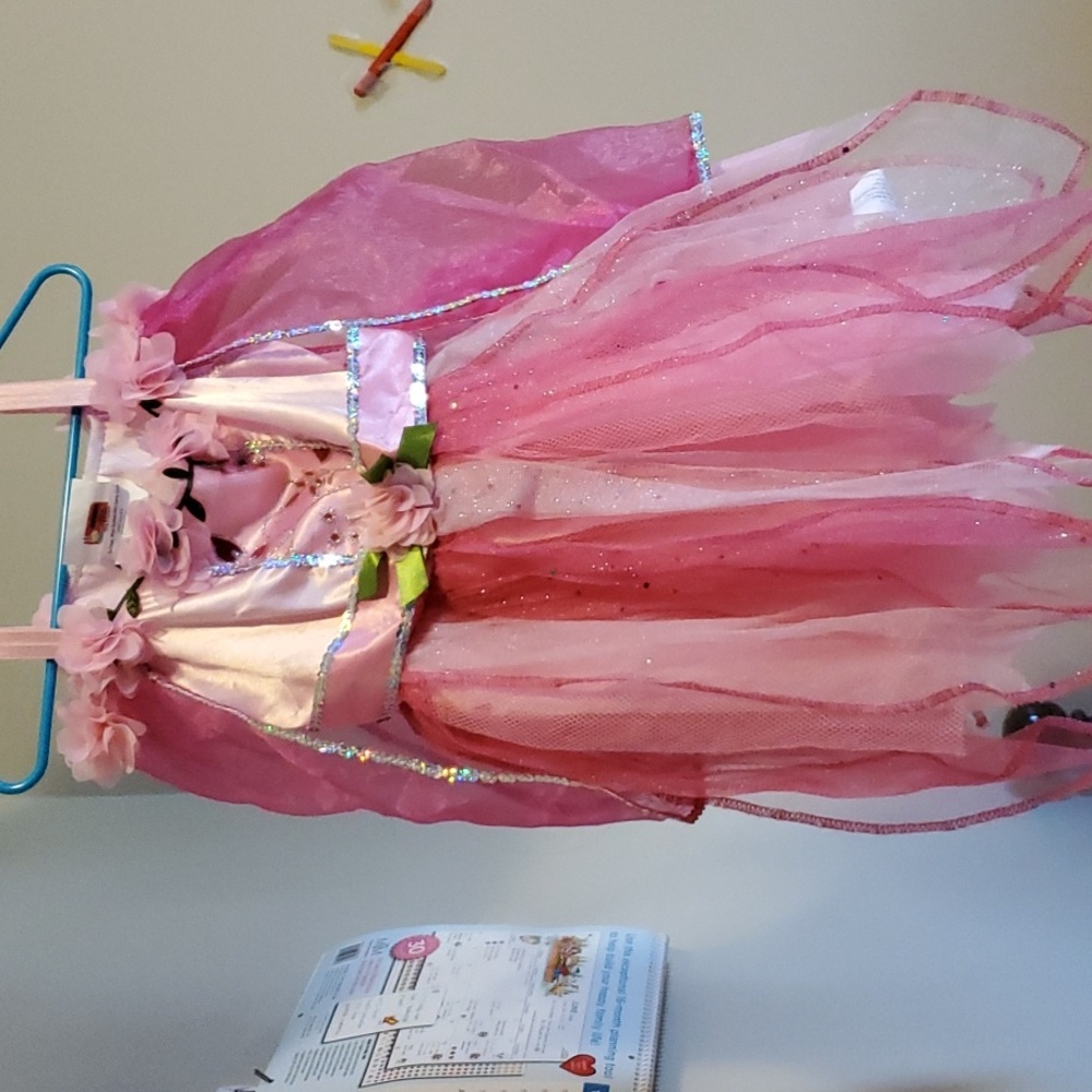 EUC Costume Dress with Flower Headwear  size 3-4, pink $25